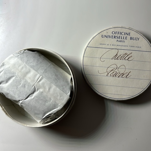 Officine Universelle Paris Nettle Powder - Great for Face Masks, Hair & Wrinkles - Picture 4 of 4